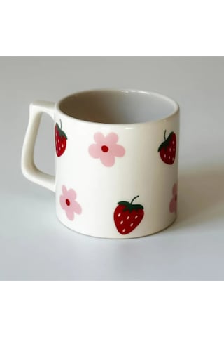 Çilek Çiçek Baskılı Kupa Bardak Seramik Kahve Mug Beyaz Çilek Çiçek Baskılı Kupa Bardak Seramik Kahve Mug Beyaz