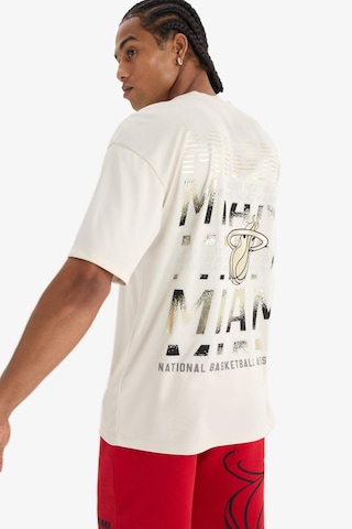 DeFactoFit NBA Miami Heat Boxy Fit Bisiklet Yaka Sırt Baskılı Kısa Kollu Tişört E0359AX25SPBG662