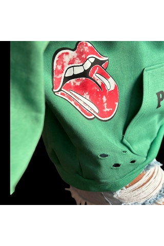 Yeşil Renk Üzeri Kırmızı Dil Desen Yazı Baskılı Oversize Sweatshirt Yeşil