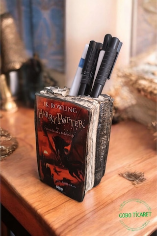 Harry Potter Ve Zümrüdüanka Yoldaşlığı Kitabı Şeklindeki Kalemlik
