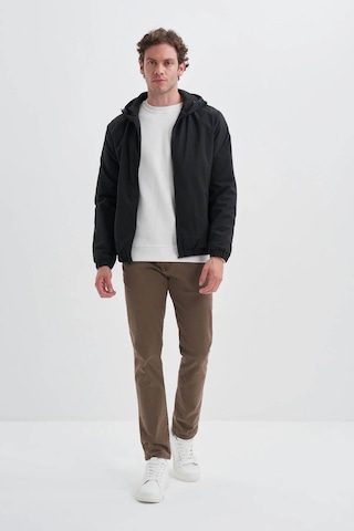 Cazador Basic Regular Fit Siyah Erkek Mont 10200