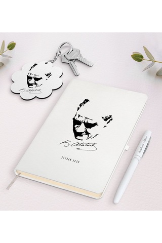 Kişiye Özel Atatürk Temalı Beyaz Defter Kalem ve Anahtarlık N11.2013 Beyaz