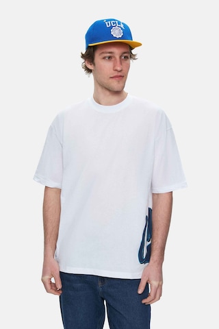 Ucla Roscoe Beyaz Bisiklet Yaka Baskılı Oversize Erkek Tshirt Beyaz