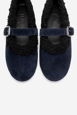 Guın Lacivert Süet Hakiki Deri Peluş Detaylı Kemerli Kadın Babet Ayakkabı Lacivert