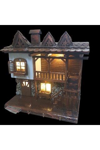 Ahsap Dekoratif Konak Modeli El İşçiliği Işıklı Duvar Anahtarlığı 1