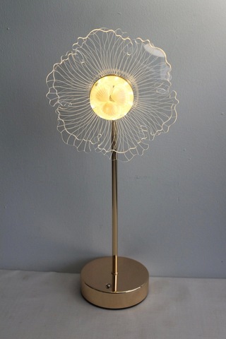 Krd-6821 Lemmy Masa Lambası Beyaz