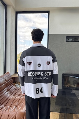 Yazılı Çizgili Polo Yaka Sweatshirt Siyah Siyah
