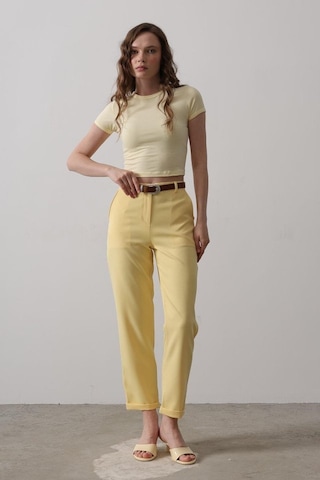 Kemerli Havuç Pantolon - Sarı Sarı