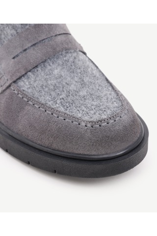 Yargıcı Keçe Detaylı Deri Loafer Gri