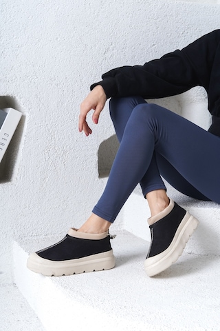 D436 Kadın Soğuk Geçirmez Kışlık Bot Siyah