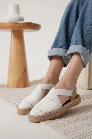 Trendella Kadın Beyaz Espadril Ayakkabı Tr19my01b Kırmızı
