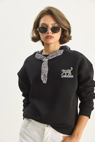 Shade Kadın Fular Detaylı Leopar Nakışlı Üç İplik Şardonlu Oversize Sweatshirt 6917 60283616 - Siyah