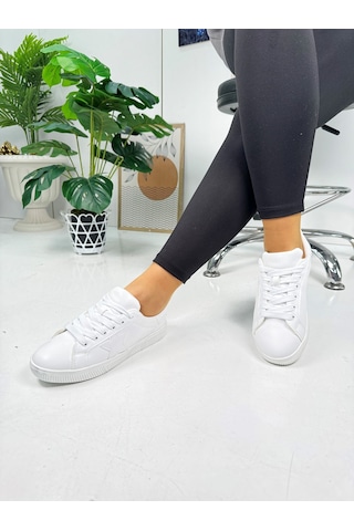 Günlük Kadın Sneaker Bağcıklı Yıldız Detaylı Tırtıklı Taban Oval Burunlu Rahat Spor Ayakkabı 602 Beyaz