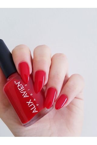 Alix Avien Kırmızı Oje 103 Yüksek Pigmentli Uzun Süreli Kalıcılık Hızlı Kuruma Nail Lacquer 103