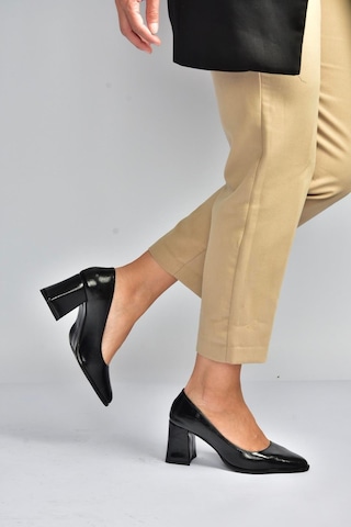 Fox Shoes V676680060 Siyah Rustik Kalın Topuklu Kadın Ayakkabı Siyah