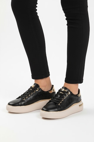 Siyah Bağcıklı Hafif Esnek Kadın Sneaker Lady 028 Z Siyah