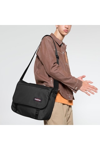 Eastpak Delegate Omuz Askılı Postacı Çantası Ek00026e0081 Siyah