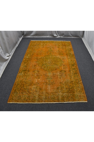 Zehra Abla Halı Vintage El Dokuma Overdye Tek Renk Turuncu Göbekli Yün Halı 7165 Çok Renkli