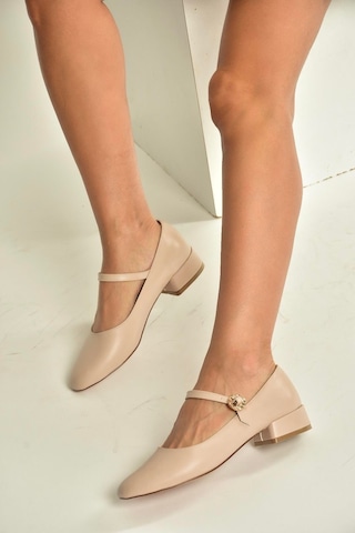 Fox Shoes V250660809 Bej Kalın Alçak Topuklu Kadın Ayakkabı Bej