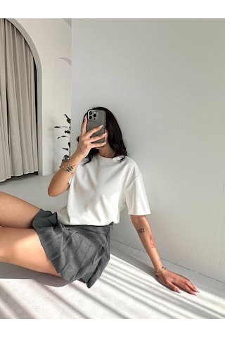 Kadın Taş Detaylı Basic Tişört Kısa Kol Minimal Şık T-shirt BEYAZ