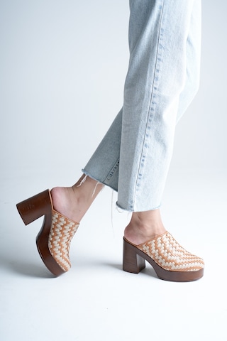 Analin Shoes Kadın Hakiki Deri Platform Topuklu Örgülü Terlik Taba