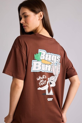 Defacto %100 Pamuk Looney Tunes Oversıze Bisiklet Yaka Sırt Baskılı Kısa Kollu Tişört H4187ax26aubn319 Kahve-bn319