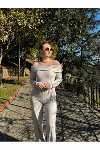 Ramımse Kadın Uzun Kollu Madonna Yaka Şardonlu Kaşkorse Tulum Bej