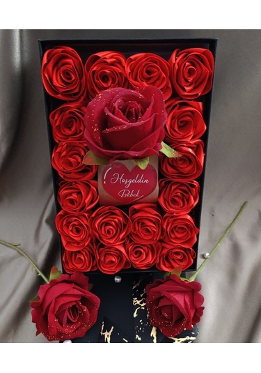 İnci Mode Hoşgeldin Bebek 18+1 Çiçekli Kutu Hediyelik Çiçek Kutusu Siyah Hastaneye Hediye Doğum Hedi