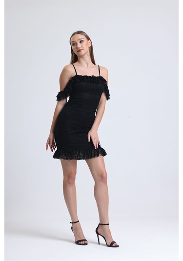 Dantelden İnce Askılı Straples Eteği Ve Yakası Fırfırlı Elbise Siyah