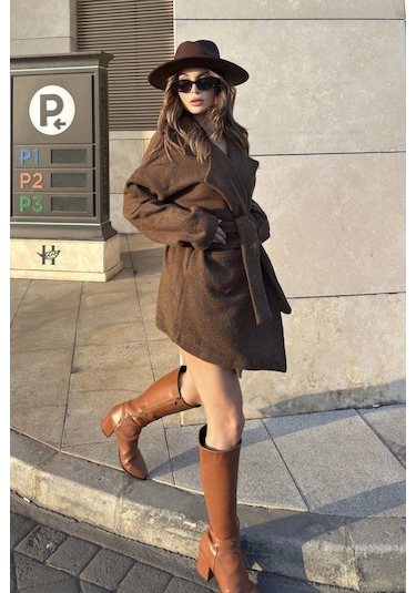 Kadın Kahve Kruvaze Yaka, Çift Cepli, Beli Kemerli, Kaşe Kaban Ceket Astarsız Kahve