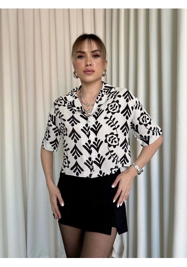 Siyah Beyaz Baskılı Crop Gömlek Siyah