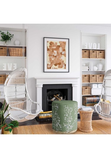 Yeşil Çiçek Tasarımlı Puf Kumaşı Süettir. Uluslararası Solmama Sertifikasına Sahiptir. Çok Renkli