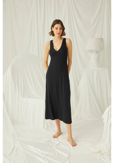 Monamise 19192 Kadın Kalın Asklılı Yakası Ve Sırtı Dekolteli Brode Dantelli Yırtmaçlı Gecelik-siyah Siyah