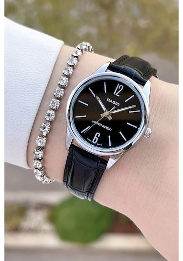 Casio Csgnct153 Kadın Kol Saati Gümüş