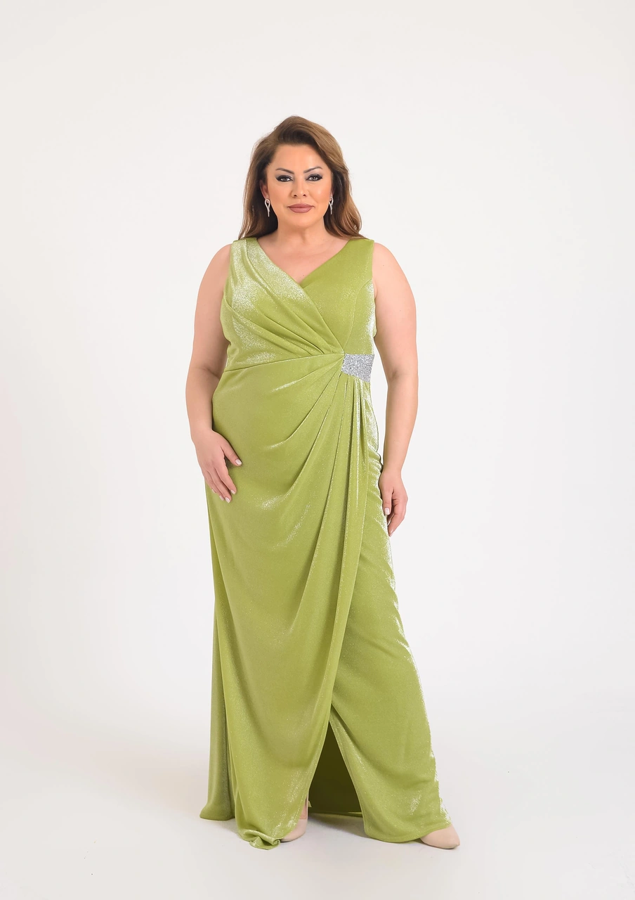 Büyük Beden Fıstık Yeşili Renkli Kolsuz Kruvaze Yaka Likralı Simli Abiye Elbise Fıstık Yeşili