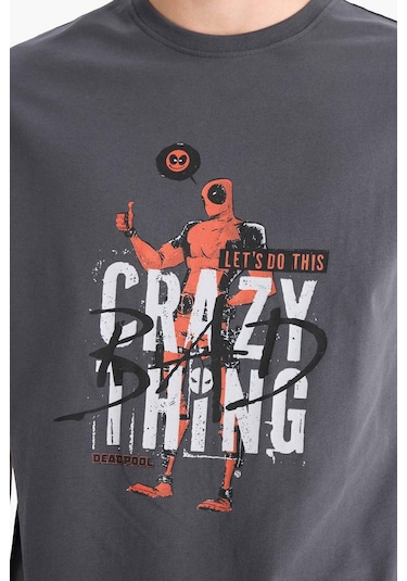DeFacto %100 Pamuk Deadpool Regular Fit Bisiklet Yaka Kısa Kollu Tişört E3263AX25SMAR104