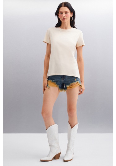 Samantha Kadın %100 Organik Pamuklu Comfort Fit Arkası Uzun Basic Örme Bej T-shirt