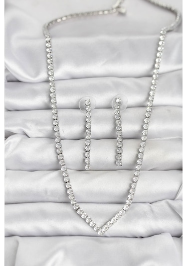 Zarif Kadın İçin Silver Metal Zirkonlu Kolye Küpe Seti Gri