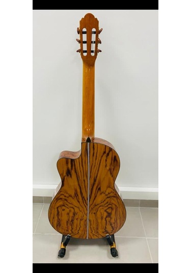 Puka R-966C Bubinga Gövde Sedir Kapak Sap Ayarlı Klasik Gitar-4/4
