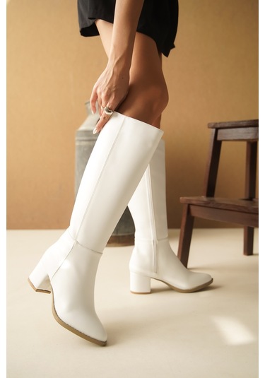 Morena Beyaz Deri Topuklu 5 Cm Topuklu Yanı Fermuarlı Günlük Kullanım Çizme Beyaz Deri