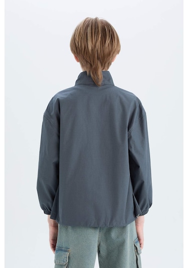 DeFacto Erkek Çocuk Oversize Geniş Kalıp Yarım Balıkçı Yaka Fermuarlı Paraşüt Bomber Ceket D8537A825SPAR234