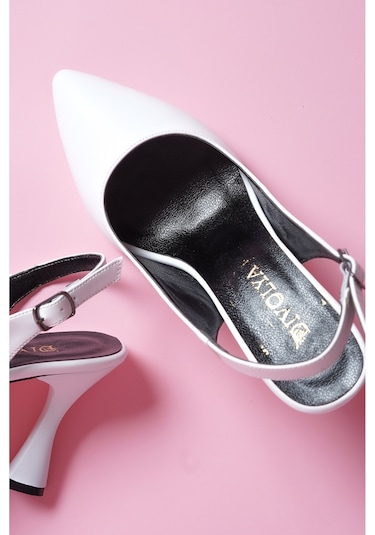 Rozalinda Beyaz Önü Sivri Günlük Kullanım Topuklu Ayakkabı Beyaz Cilt