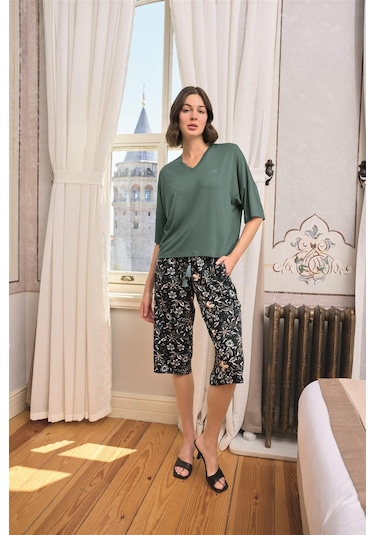 Monamise Kadın Çiçek Ve Yaprak Desenli V Yaka Büyük Beden Kapri Takımı 24169bat Yeşil