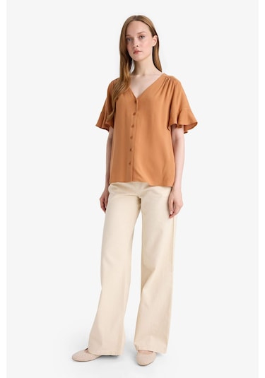 Defacto Regular Fit V Yaka Kısa Kollu Gömlek F6086ax25smbn101 Kahve