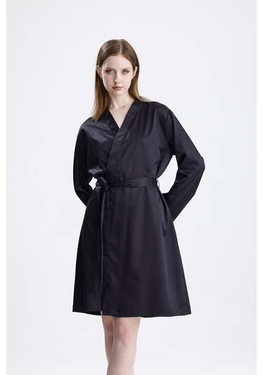 Laperissa Kadın Siyah Dantel Detaylı Kuşaklı Saten Dokuma Şık Sabahlık Siyah