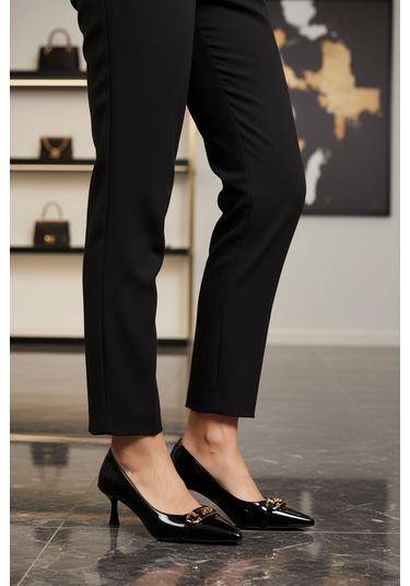 Siyah Rugan İnce Kısa Kadın Topuklu Ayakkabı 695029 Z Siyah Rugan