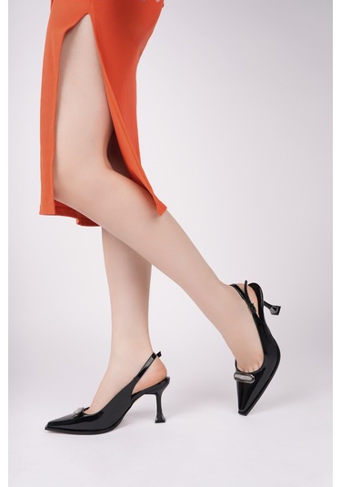 Muggo Heels Arkası Açık Toka Detaylı Günlük Klasik Topuklu Kadın Stiletto Ayakkabı Siyah-Rugan