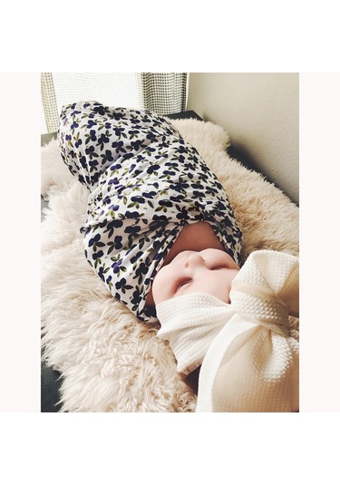 Sones Yeni Doğan Bebek Üç Parçalı Kundak Atkı Şapka Kafa Bandı Çiçek-4 Çok Renkli