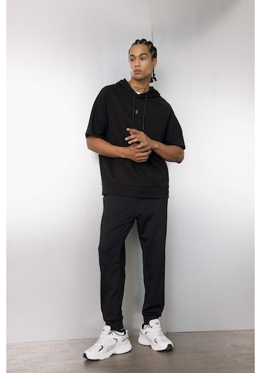 DeFactoFit Sporcu Jogger Eşofman Altı Standart Fit Beli Paçası Lastikli Cepli C9174AX24AUBK81