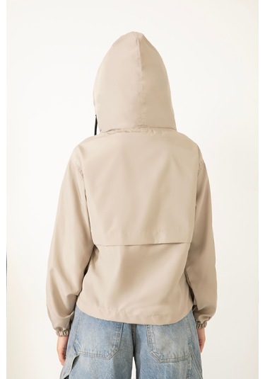 Riverstorm Kadın Taş Su Geçirmez Ve Rüzgara Dayanıklı Kapüşonlu Cepli Çıt Çıtlı Mevsimlik Yağmurluk Taş